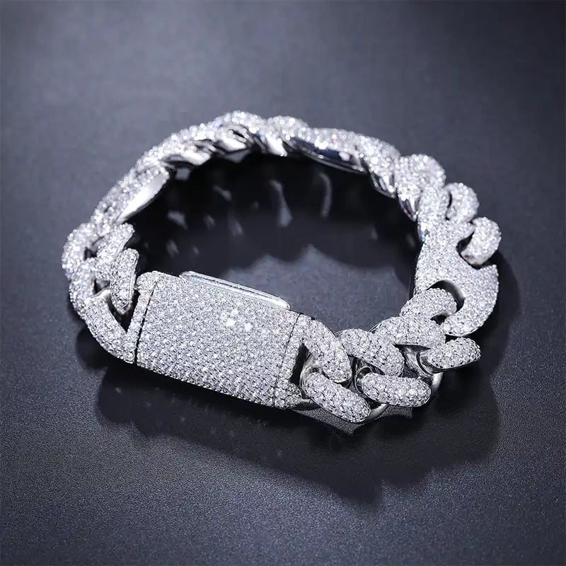 18mm Moissanite Cuban Link Bracelet