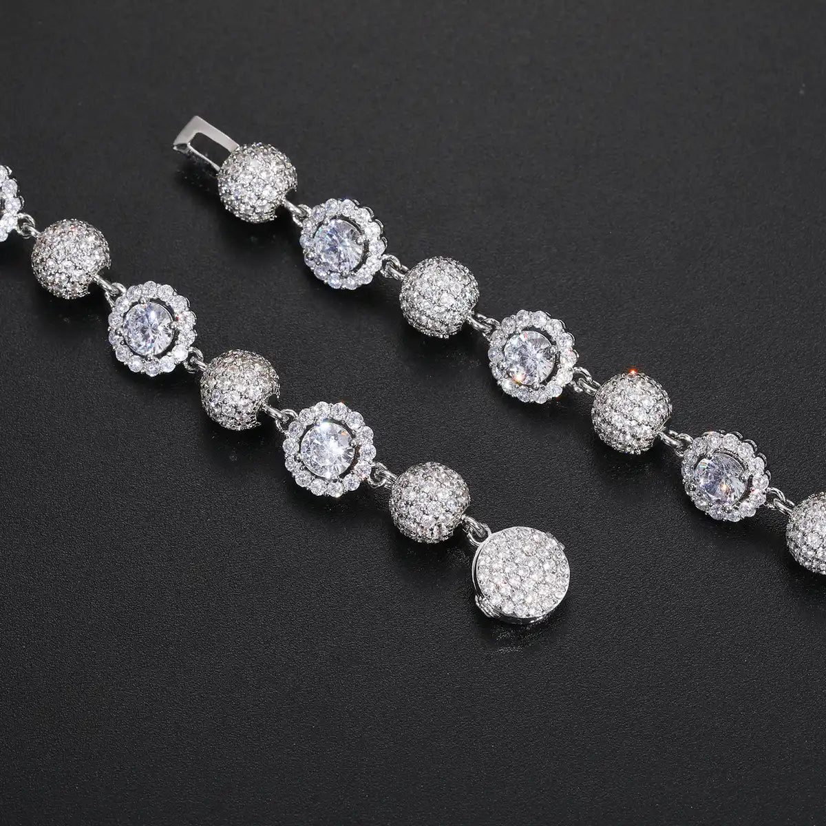 12mm Moissanite Bead & Halo Link Chain/Bracelet